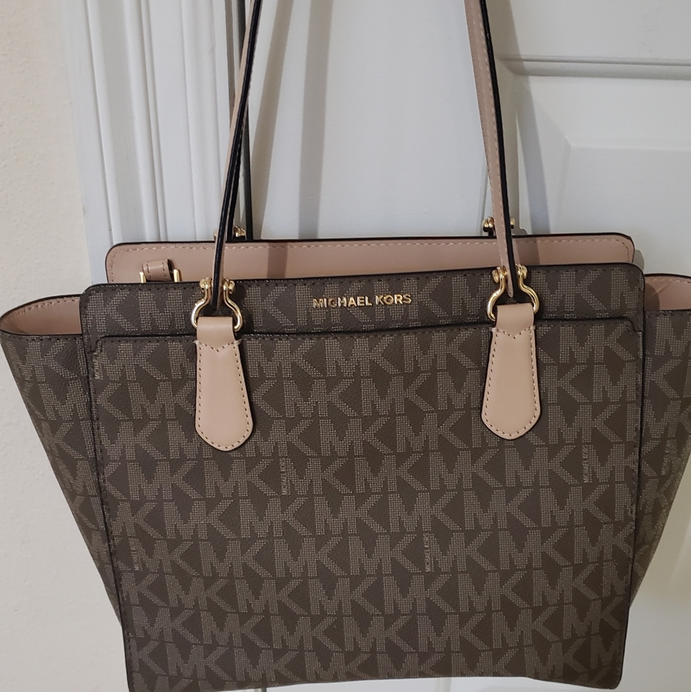 Michael Kors bag